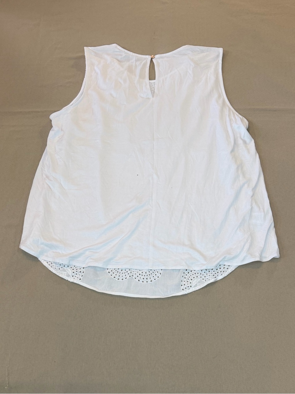 Daniel Rainn White Eyelet Sleeveless Tank Top - Picture 2 of 4